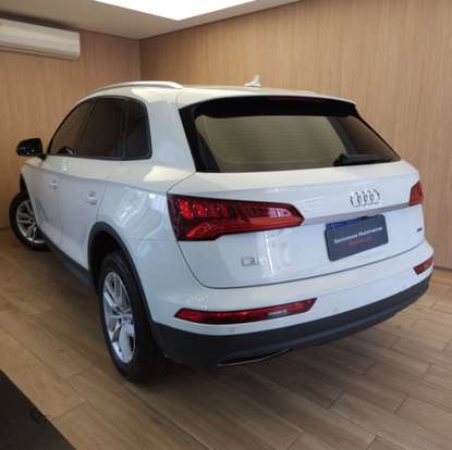 AUDI-Q5-2019