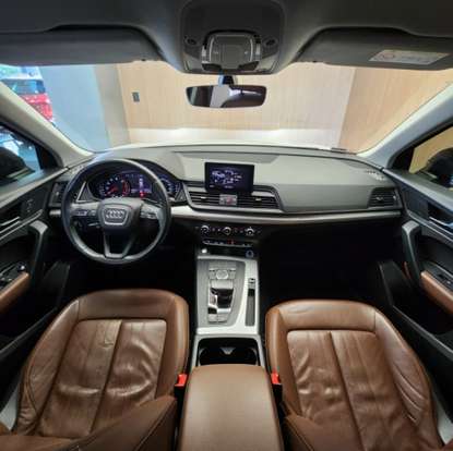 AUDI-Q5-2019