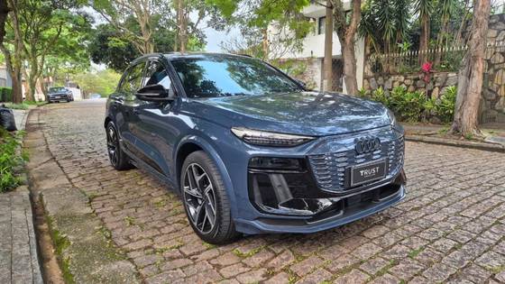 AUDI Q6 E-TRON 100 KW ELÉTRICO PERFORMANCE BLACK QUATTRO