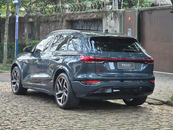 AUDI-Q6 E-TRON-100 KW ELÉTRICO PERFORMANCE BLACK QUATTRO AUDI-Q6 E-TRON-2024