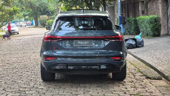 AUDI-Q6 E-TRON-2024