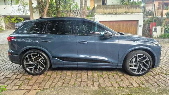 AUDI-Q6 E-TRON-2024