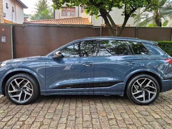 AUDI-Q6 E-TRON-100 KW ELÉTRICO PERFORMANCE BLACK QUATTRO AUDI-Q6 E-TRON-2024