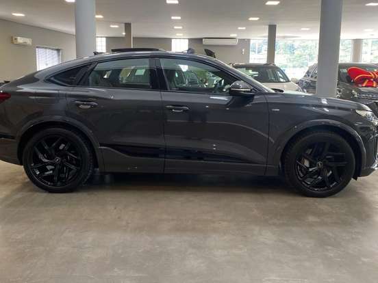 AUDI-Q6 E-TRON-100 KW ELÉTRICO SPORTBACK QUATTRO AUDI-Q6 E-TRON-2025