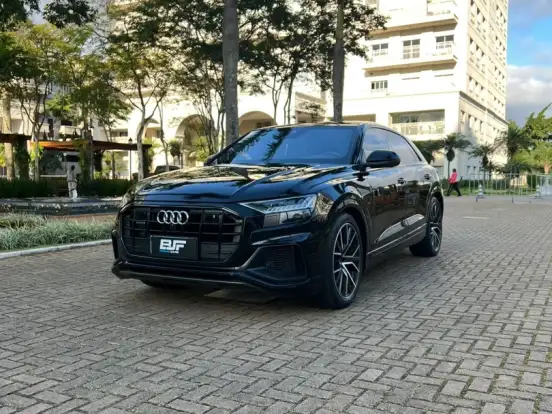AUDI-Q8-3.0 TFSI GASOLINA PERFORMANCE BLACK QUATTRO TIPTRONIC AUDI-Q8-2021