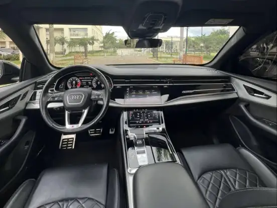 AUDI-Q8-3.0 TFSI GASOLINA PERFORMANCE BLACK QUATTRO TIPTRONIC AUDI-Q8-2021