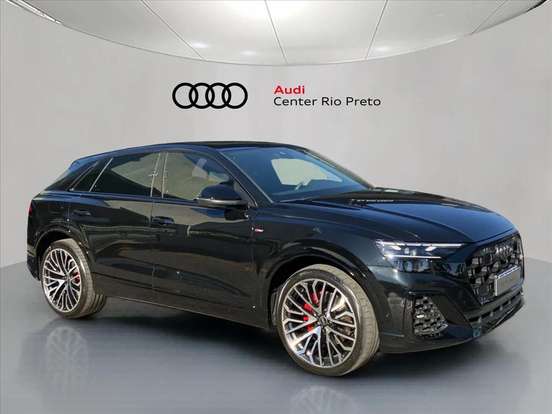 AUDI-Q8-3.0 TFSI GASOLINA PERFORMANCE BLACK QUATTRO TIPTRONIC AUDI-Q8-2025