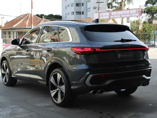 AUDI-SQ5-3.0 V6 TFSI GASOLINA QUATTRO S TRONIC AUDI-SQ5-2025