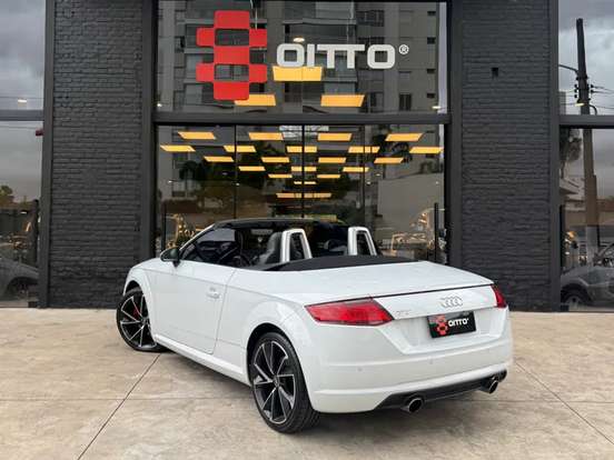 AUDI-TT-2015