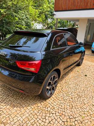 AUDI-A1-2011
