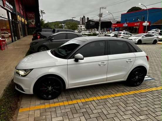 AUDI-A1-1.4 TFSI SPORTBACK ATTRACTION 16V 122CV GASOLINA 4P S-TRONIC AUDI-A1-2014
