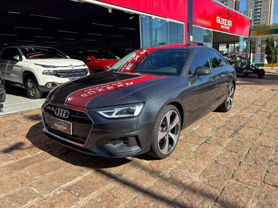 AUDI-A4-2021