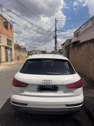 AUDI-Q3-2015