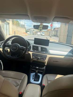 AUDI-Q3-2015