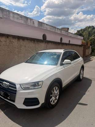 AUDI-Q3-2015