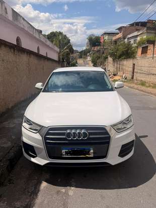 AUDI-Q3-2015