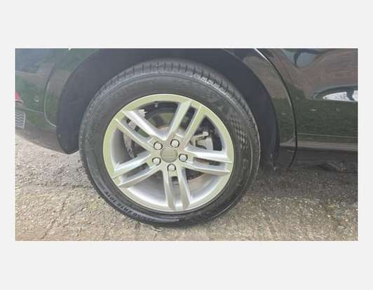 AUDI-Q3-2018