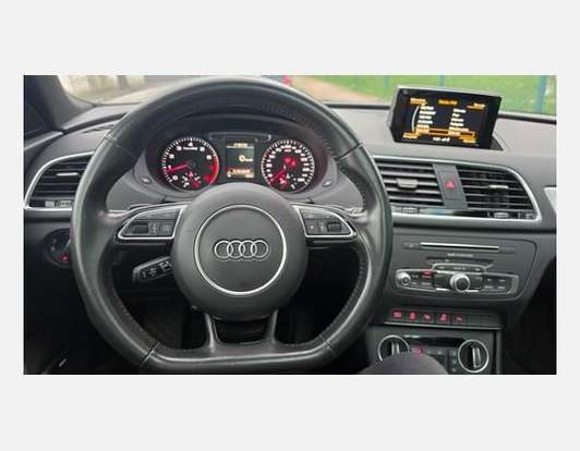 AUDI-Q3-2018