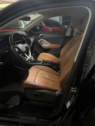 AUDI-Q3-2023