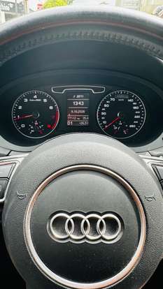 AUDI-Q3-2015