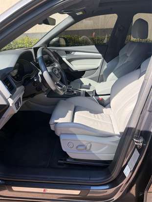 AUDI-Q5-2021