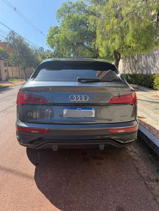 AUDI-Q5-2021