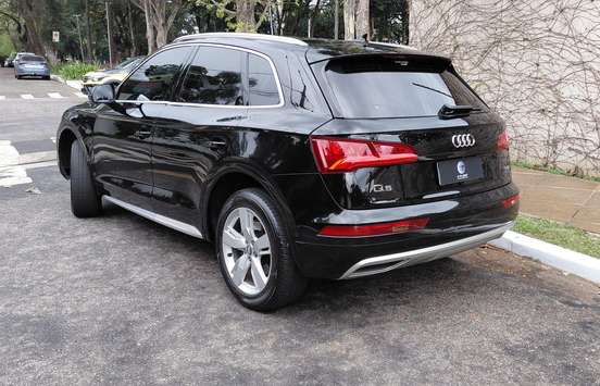 AUDI-Q5-2018