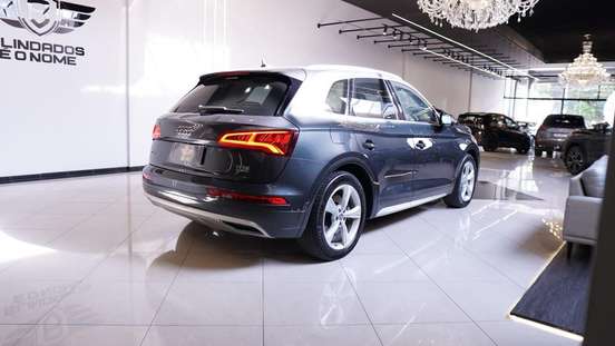 AUDI-Q5-2017