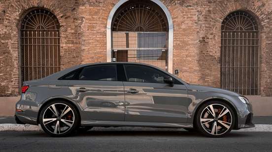 AUDI-RS3-2018