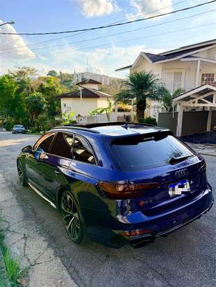 AUDI-RS4-2019