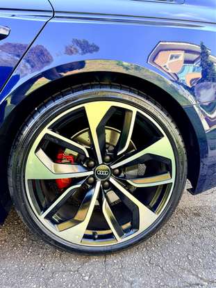 AUDI-RS4-2019