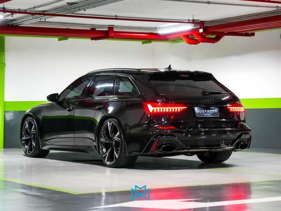 AUDI-RS6-2023