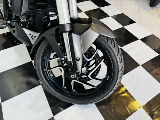 BAJAJ-DOMINAR 400 BAJAJ-DOMINAR 400-2025