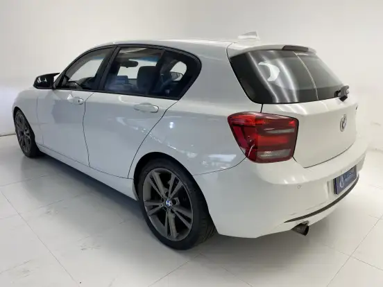 BMW-118i-2013