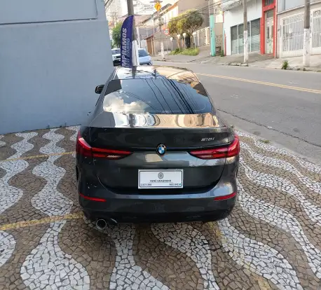BMW-218i-2020