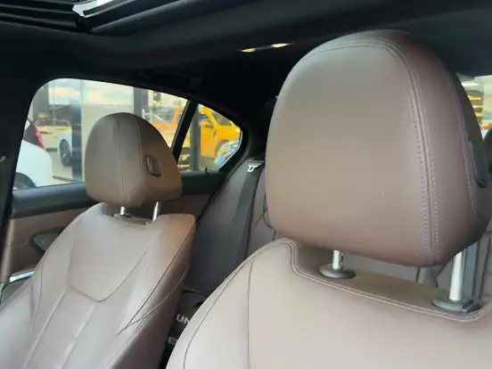 BMW-320i-2.0 16V TURBO FLEX M SPORT 10th ANNIVERSARY EDITION AUTOMÁTICO BMW-320i-2024