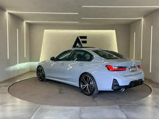 BMW-320i-2024
