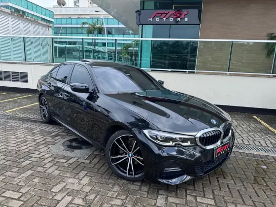 BMW 320i 2.0 16V TURBO GASOLINA M SPORT AUTOMÁTICO