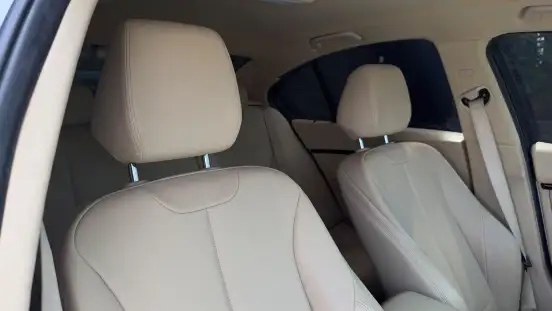 BMW-320i-2016