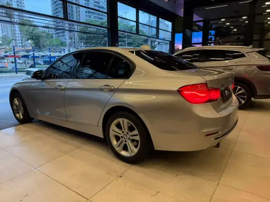 BMW-320i-2.0 SPORT 16V TURBO ACTIVE FLEX 4P AUTOMÁTICO BMW-320i-2017