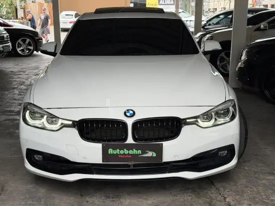BMW-320i-2018