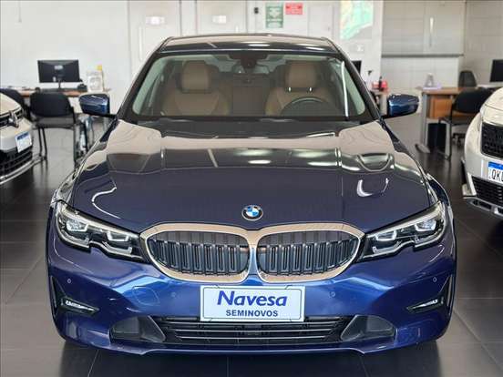 BMW-320i-2021
