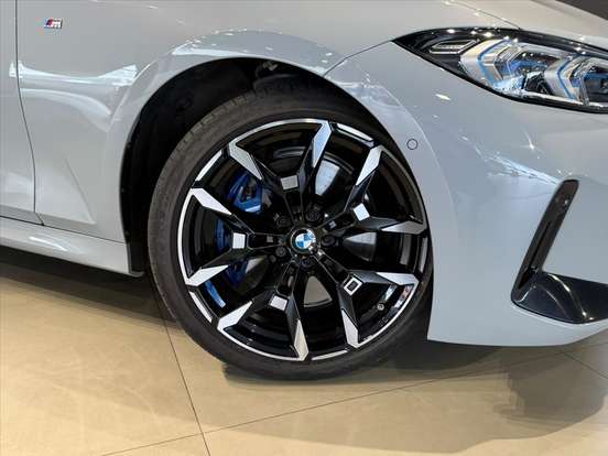 BMW-320i-2.0 16V TURBO FLEX M SPORT AUTOMÁTICO BMW-320i-2025