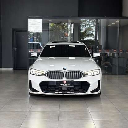 BMW-320i-2023