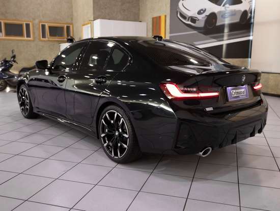 BMW-320i-2025
