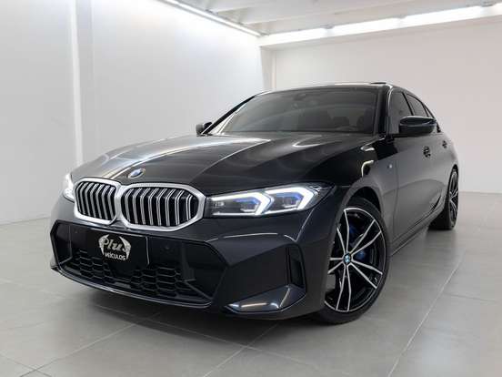 BMW-320i-2023