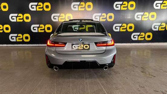 BMW-320i-2022