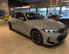 BMW 320i 2.0 16V TURBO FLEX M SPORT AUTOMÁTICO BMW 320i 2.0 16V TURBO FLEX M SPORT AUTOMÁTICO