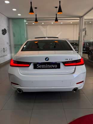BMW-320i-2024
