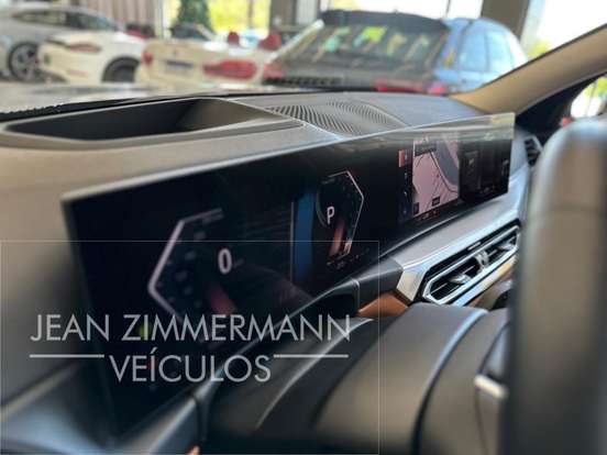 BMW-320i-2023